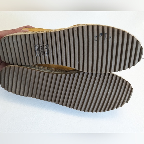 KARL LAGERFELD Abby Espadrille Suede Flats - Picture 5 of 8